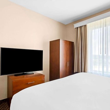גרנדה Comfort Inn & Suites מראה חיצוני תמונה