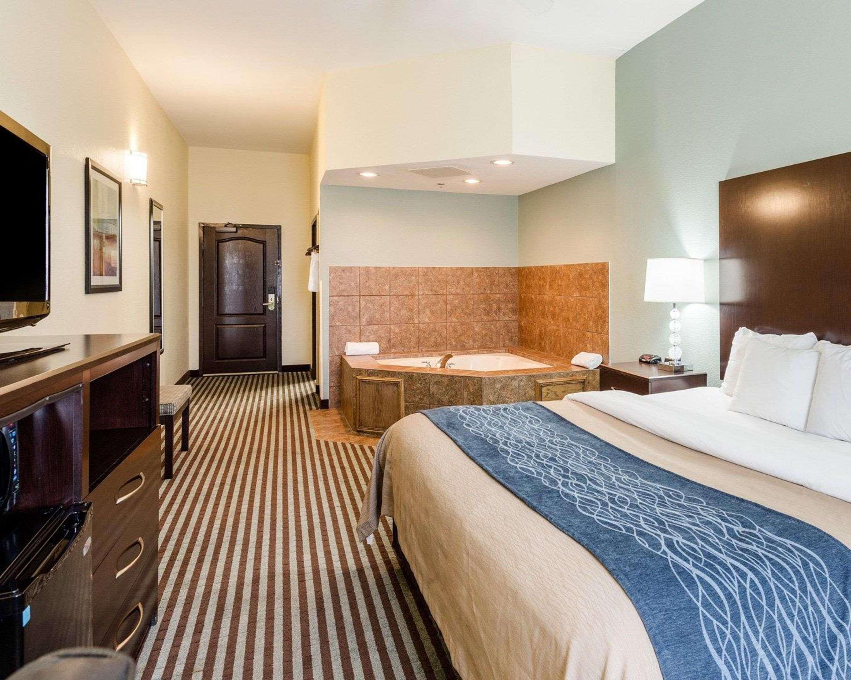גרנדה Comfort Inn & Suites מראה חיצוני תמונה