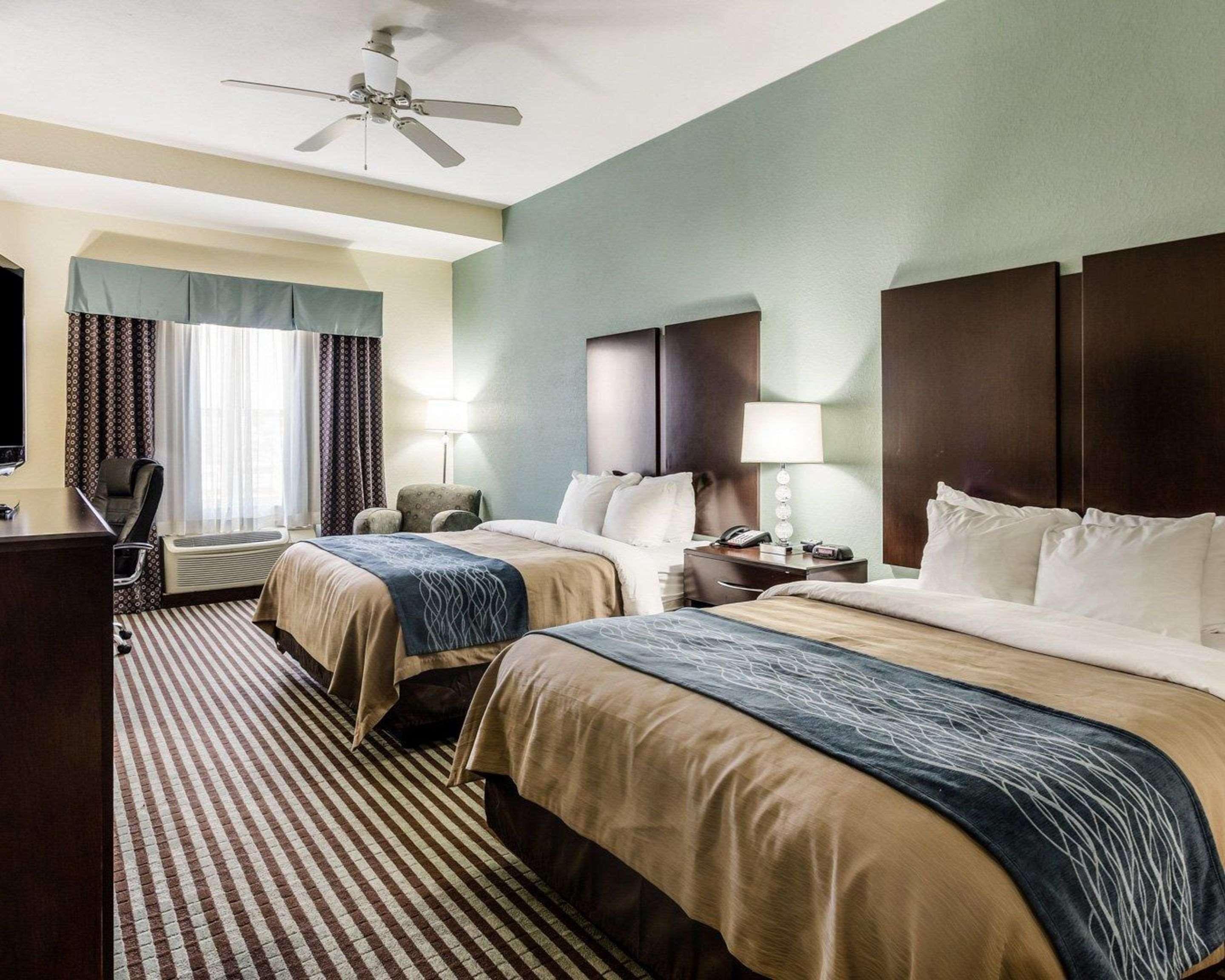 גרנדה Comfort Inn & Suites מראה חיצוני תמונה