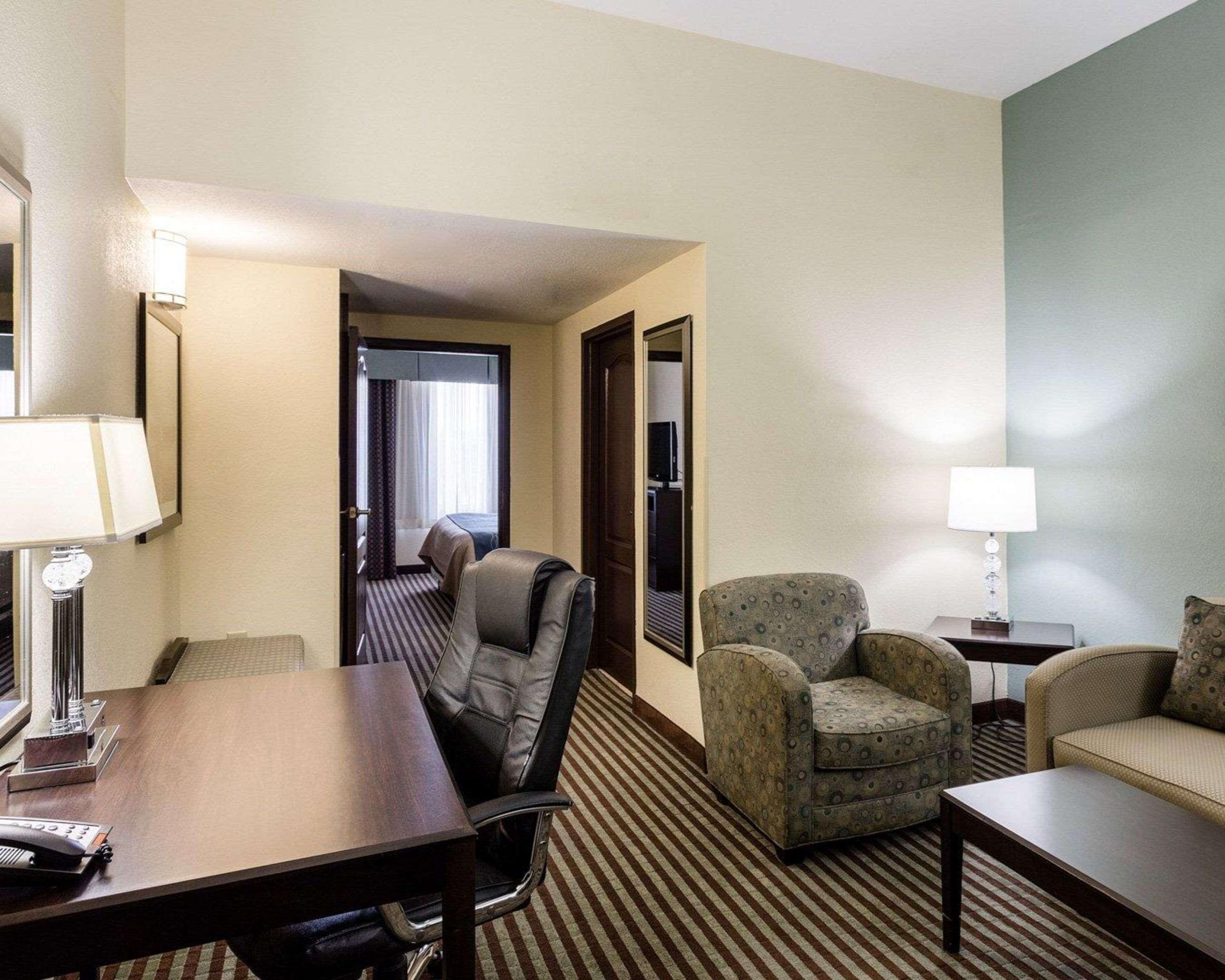 גרנדה Comfort Inn & Suites מראה חיצוני תמונה