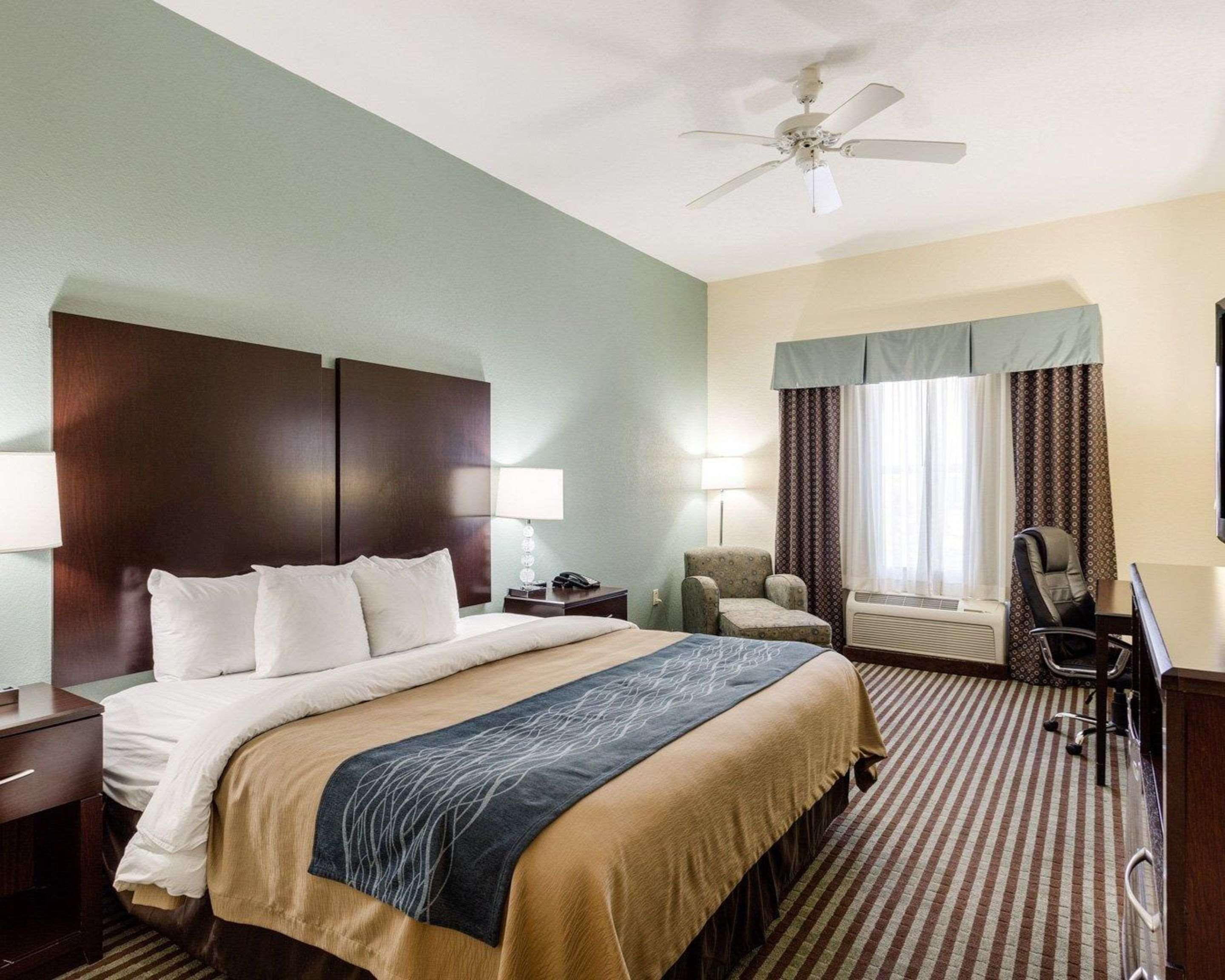 גרנדה Comfort Inn & Suites מראה חיצוני תמונה