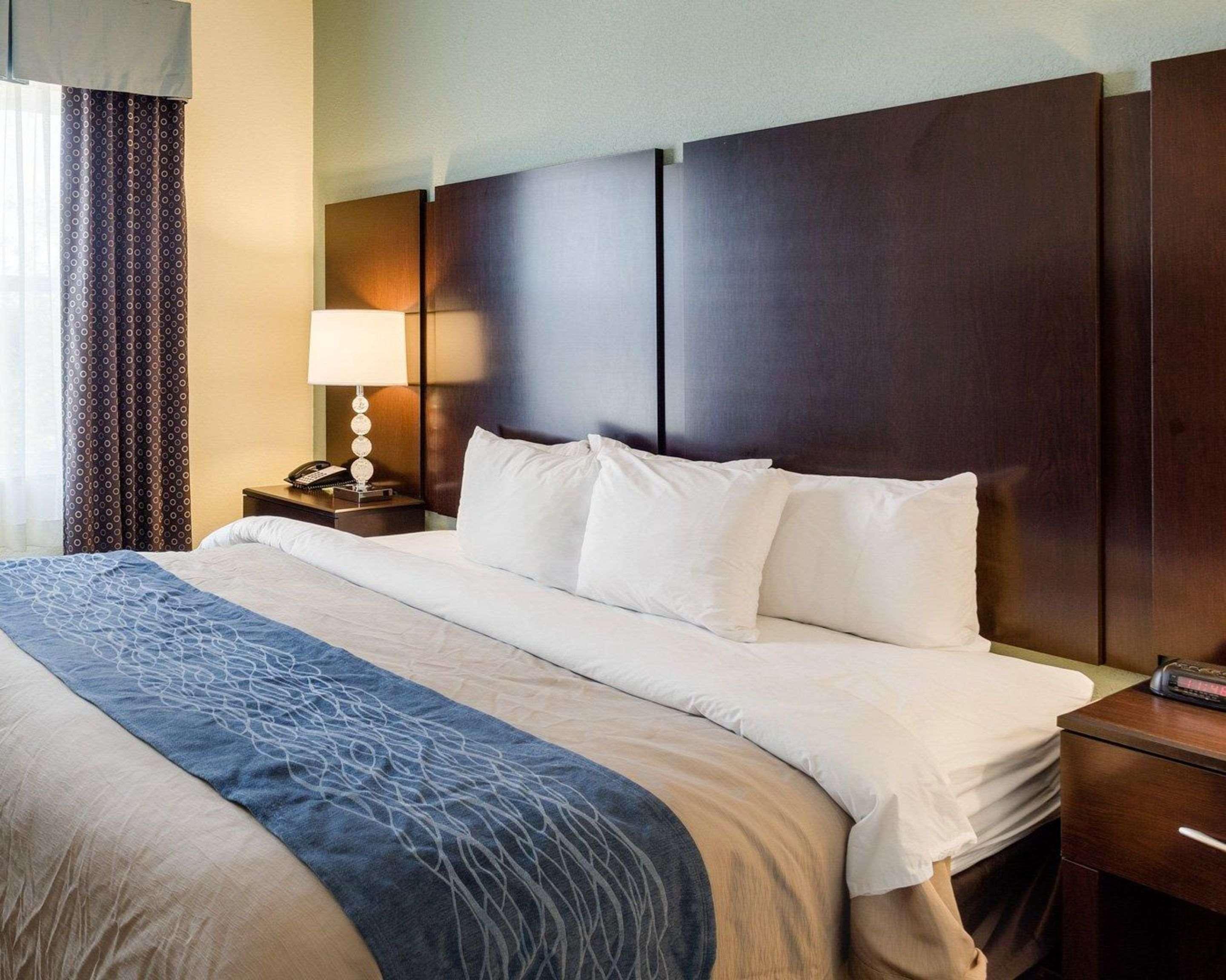 גרנדה Comfort Inn & Suites מראה חיצוני תמונה