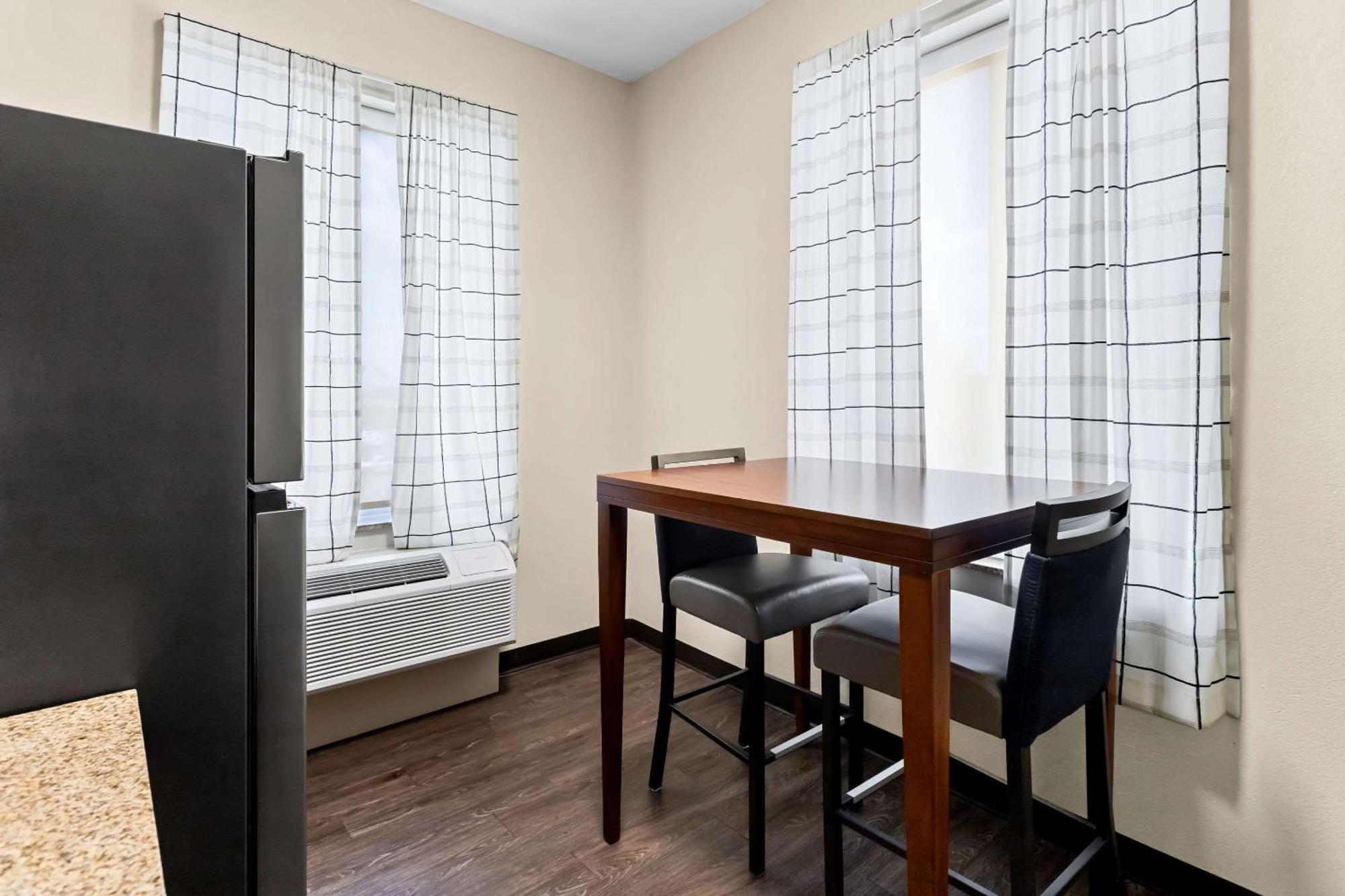 גרנדה Comfort Inn & Suites מראה חיצוני תמונה