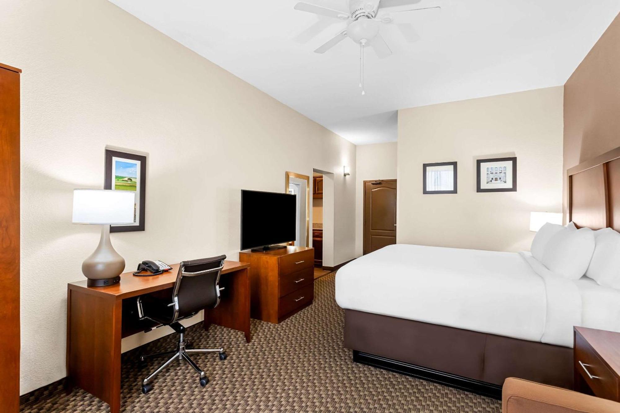 גרנדה Comfort Inn & Suites מראה חיצוני תמונה