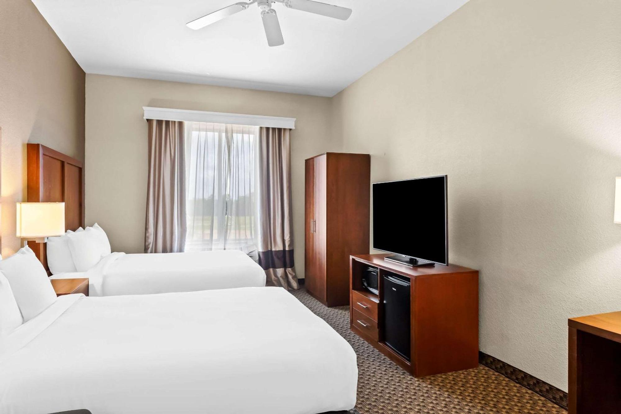 גרנדה Comfort Inn & Suites מראה חיצוני תמונה