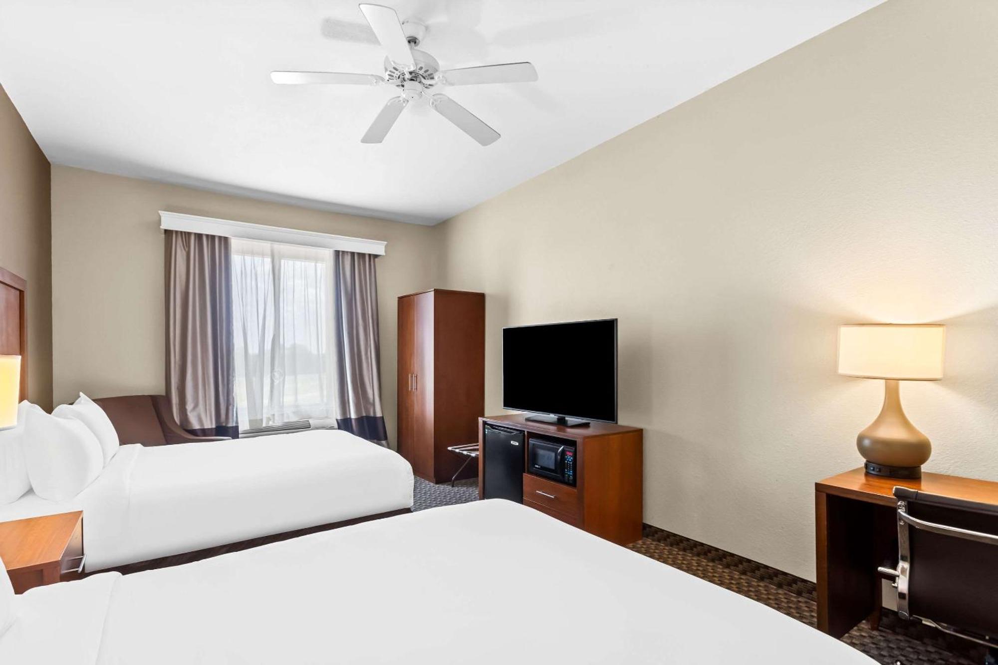 גרנדה Comfort Inn & Suites מראה חיצוני תמונה