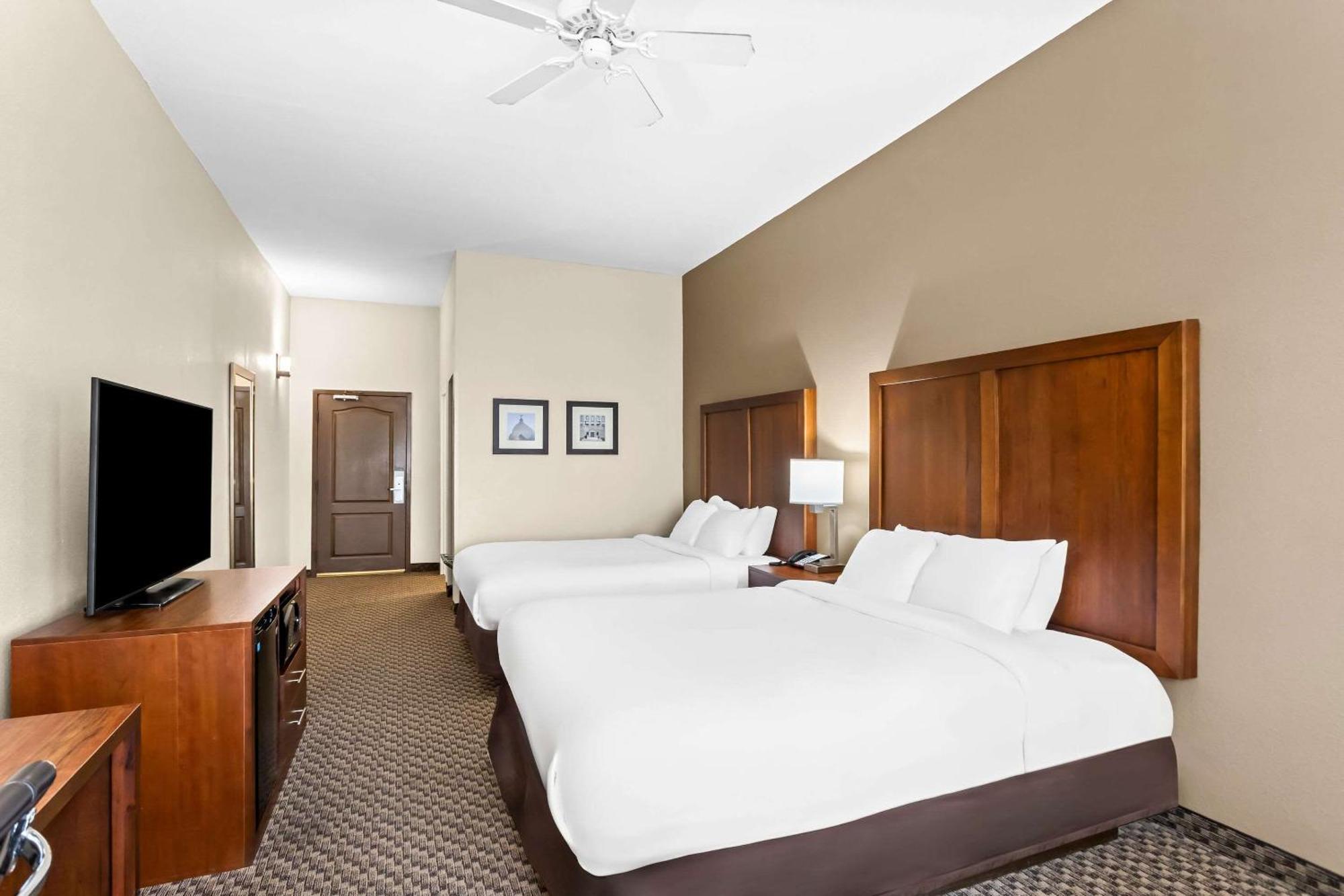 גרנדה Comfort Inn & Suites מראה חיצוני תמונה