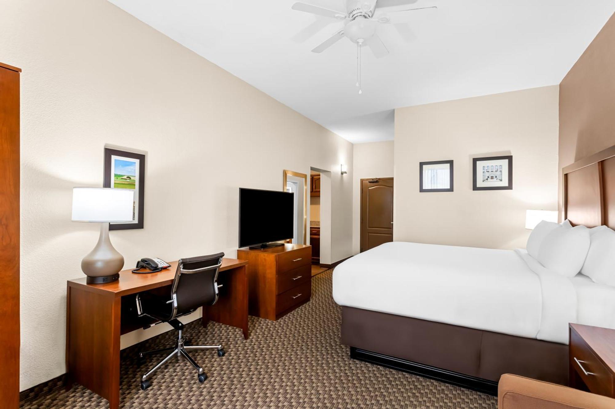 גרנדה Comfort Inn & Suites מראה חיצוני תמונה